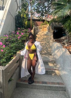 Cristina Babe - adult performer in Pattaya Photo 12 of 15