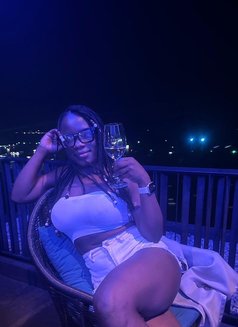 Cristina Babe - Intérprete de adultos in Pattaya Photo 18 of 19