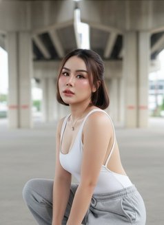 Cristina - puta in Abu Dhabi Photo 24 of 30