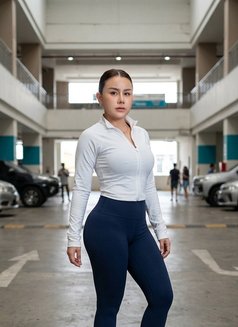 Cristina - escort in Abu Dhabi Photo 24 of 28