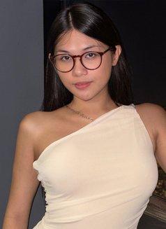 Crizsa Chua “Just Arrived In Boracay” - Masajista in Boracay Photo 6 of 8