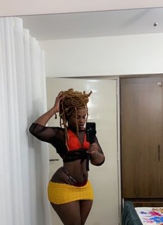Cronic - Transsexual escort in Nairobi Photo 5 of 7