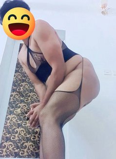 Cross Dresser - Transsexual escort in Muscat Photo 5 of 26