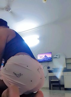 Cross Dresser - Male escort in Muscat Photo 6 of 25