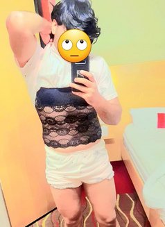 Cross Dresser - Male escort in Muscat Photo 23 of 25