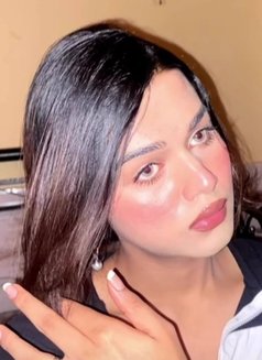 Hot Shemale With 9+ dick - Acompañantes transexual in New Delhi Photo 1 of 2