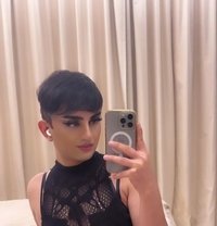 𝐻𝑖𝑔ℎ 𝑐𝑙𝑎𝑠𝑠 Cross Dressing - Male escort in Al Manama Photo 2 of 12