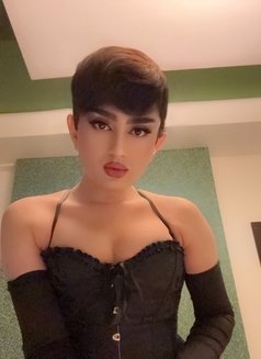 𝐻𝑖𝑔ℎ 𝑐𝑙𝑎𝑠𝑠 Cross Dressing - Male escort in Al Manama Photo 12 of 14