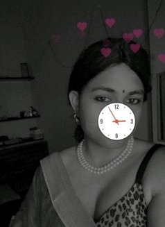 Crossdresser Massage Therapist - masseuse in Chennai Photo 1 of 2