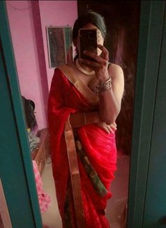 Crossdresser Massage Therapist - masseuse in Chennai Photo 2 of 2