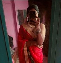Crossdresser Massage Therapist - Masajista in Chennai