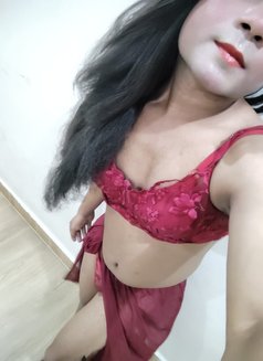 Crossy Lko - Transsexual escort in Lucknow Photo 3 of 3