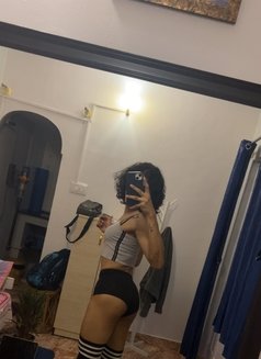 Cruella Devil - Transsexual escort in Bangalore Photo 20 of 21