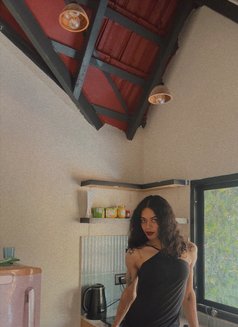 Cruella Devil - Transsexual escort in Bangalore Photo 30 of 30