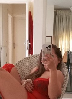 Crystal - escort in Riyadh Photo 1 of 2