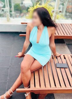 Crystal independent Amazing New GFE - escort in Colombo Photo 25 of 28