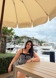 Crystal - puta in Phuket Photo 7 of 8