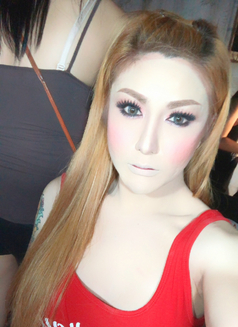 Crystal Tiu - Transsexual escort in Singapore Photo 3 of 25