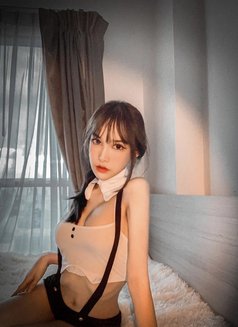 Crystal - puta in Seoul Photo 5 of 13