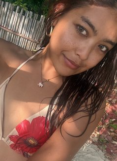 Crystals - Transsexual escort in Krabi Photo 4 of 6