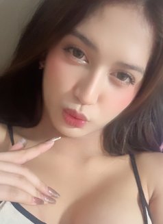 Crystelle - escort in Hong Kong Photo 19 of 21