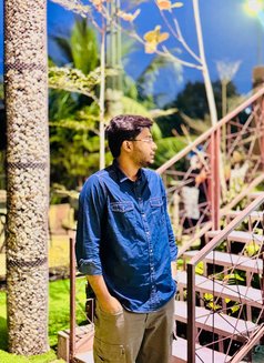 Cse Boy Shovik - Male escort in Dhaka Photo 2 of 3