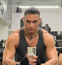 Cuban Hung - Male escort in Singapore