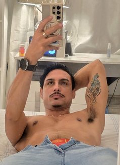 Cuban Hung - Male escort in Sydney Photo 8 of 10