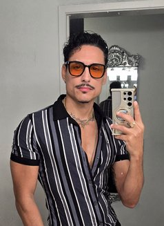 Cuban Hung - Male escort in Sydney Photo 10 of 10