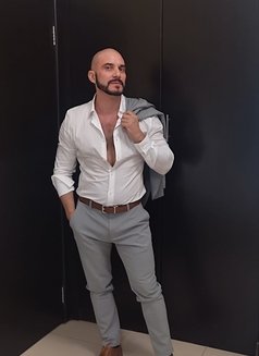 Cuban_xl - Male escort in Dubai Photo 8 of 8