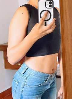 Cuckold Couple for Couple & Girls & Boys - Acompañantes masculino in Colombo Photo 3 of 4