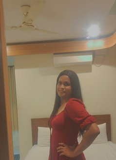 Crossdresser blr - masseuse in Bangalore Photo 7 of 8