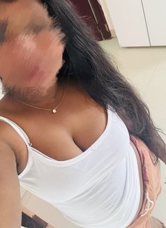 Cuddle Candy - escort in Chennai Photo 5 of 8