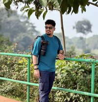 Cum on My Tongue - Male escort in Gurgaon