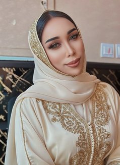 Cum Strong Bigdick For you In Qatar - Transsexual escort in Doha Photo 8 of 8