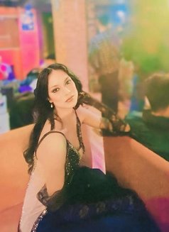 Cum together - Transsexual escort in Kathmandu Photo 4 of 9