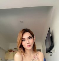 Cum with Magda all in one(24/7) - Transsexual escort in Makati City