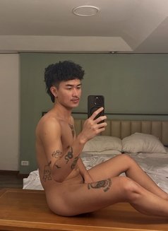 CUMDUMPTWINK BIGGIE NOW IN 🇹🇭 - Male escort in Bangkok Photo 10 of 11