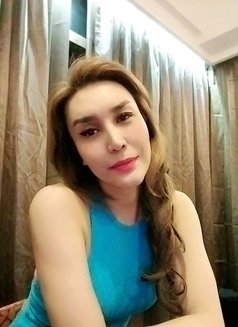 Cumprovider Ts Olga - Transsexual escort in Singapore Photo 9 of 13