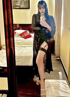 CumShow TRANSPINAY with poppers - Transsexual escort in Kolkata Photo 2 of 17