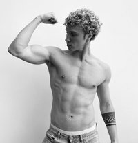 Cupid - Acompañantes masculino in Bangkok