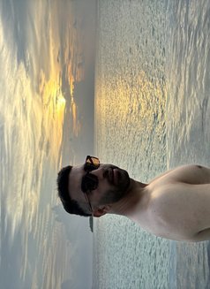 Curran - Male escort in Chandigarh Photo 3 of 5