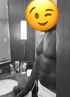 Curtis - Male escort in Dubai Photo 3 of 8