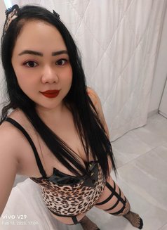 Curvalicious Filipina for You - escort in Singapore Photo 8 of 9
