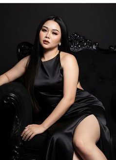 Curves - escort in Bangkok Photo 5 of 5