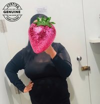 Curvy Akira - Intérprete de adultos in Coimbatore