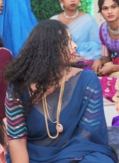 Curvy and Curly milf is here to date... - Transsexual escort in Chennai Photo 8 of 8