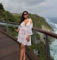 Martina, Thicc Party Girl - escort in Hong Kong Photo 15 of 21