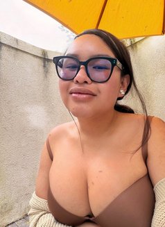 Curvy Party Babe Martine Just Arrived - escort in Hong Kong Photo 2 of 18