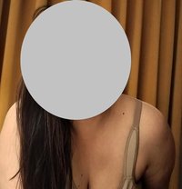 Curvy Bhabhi in Noida Incalls - Masajista in Noida